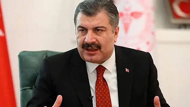 Sağlık Bakanı Koca: 6 ülkeye daha uçuşlar durduruldu. Yeni vakalarımız var