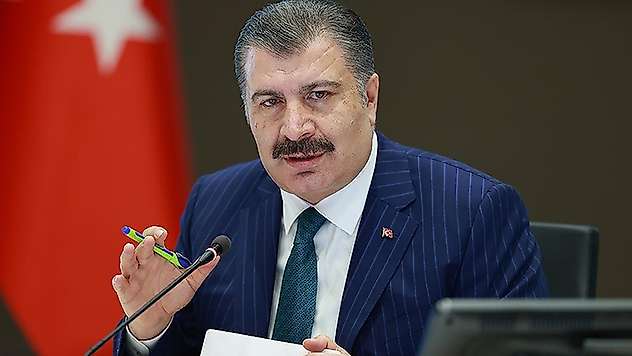 Sağlık Bakanı Koca: Asistan hekimlerin nöbetleri ayda 8'den fazla olmayacak
