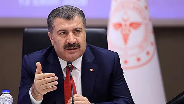 Sağlık Bakanı Koca'dan salgınla mücadeleyi siyaset malzemesi yapanlara tepki