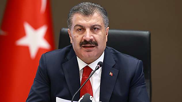 Sağlık Bakanı Koca: 'Kaygı uyandıran 'kızamığa bağlı ölüm' iddiaları asılsızdır'
