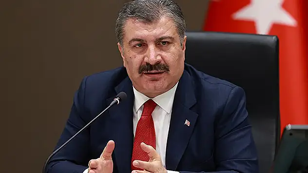 Sağlık Bakanı Koca: Kovid-19 vaka sayısı artış hızı azaldı