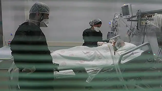 Sağlık Bakanı Koca, son bir haftada her 100 bin kişide görülen Kovid-19 vaka sayılarını açıkladı! Konya 16. sırada