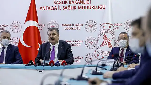 Sağlık Bakanı Koca, Sputnik V aşısının ilk sevkiyatı için tarih verdi