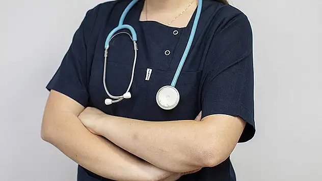 Sağlık Bakanlığı ve bağlı kuruluşlarına tabip, diş tabibi ve eczacı ataması yapılacak
