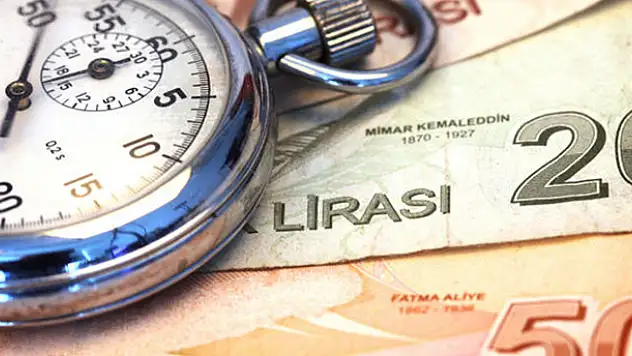 Sağlık çalışanının 1 yıl erken emekli olması için 33 yıl çalışması gerekli
