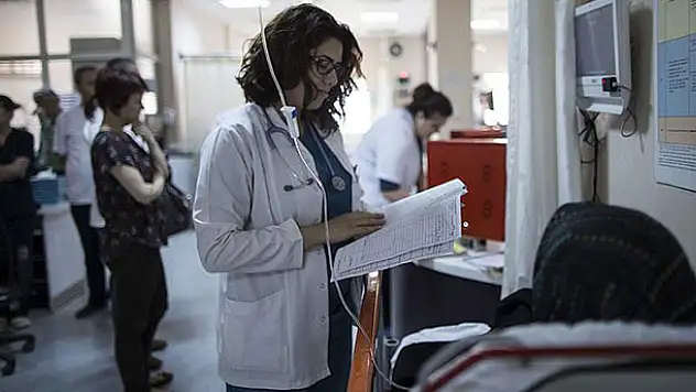 Sağlık çalışanlarının 'yıpranma payı' torba yasada