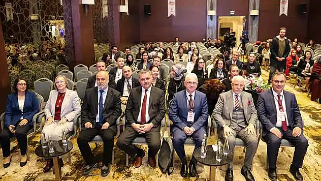 Sağlıklı nesiller için bilim insanları Konya'da buluştu
