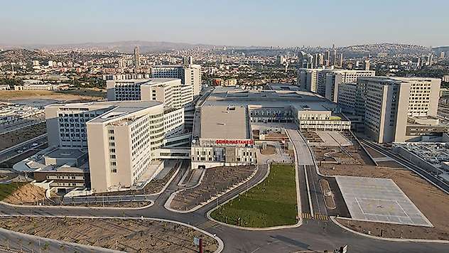 Sağlıkta dönüşüm, Türkiye'yi teknolojik altyapısı güçlü hastanelere kavuşturdu
