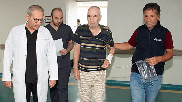 Şah damarları tıkalıydı, Selçuk Üniversitesi Tıp Fakültesinde sağlığına kavuştu