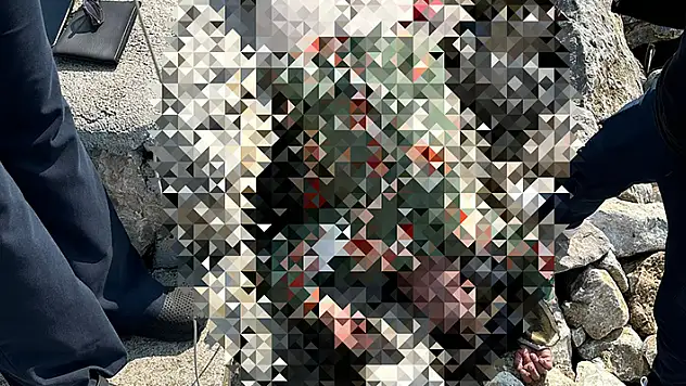 Sahilde yürüyüş yaparken kayalıklara düşen kadın öldü
