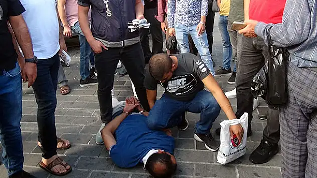 Sahte dolar bozduran turist yakalandı