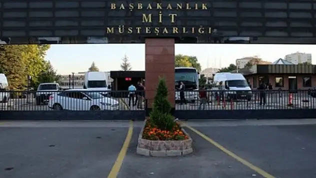 Sahte kadın MİT'çi, 30 kişiyi dolandırdı