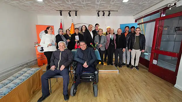 Şair Hasan Demir, Selçukya'da okuyucularıyla buluştu