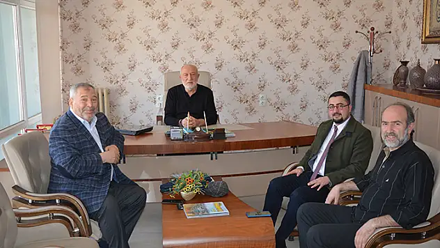 Şair Zarifoğlu'ndan Yeni Meram'a ziyaret