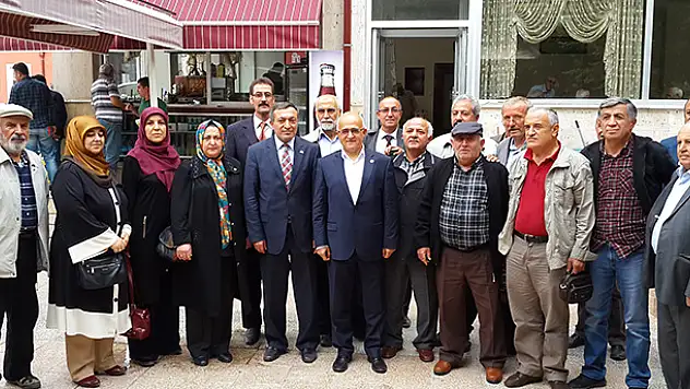 Sait Gönen Emekli Öğretmenlerle Buluştu