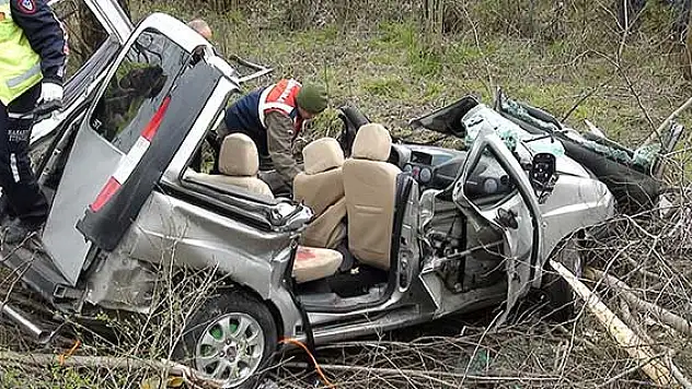 Sakarya'da trafik kazası: 4 ölü, 4 yaralı