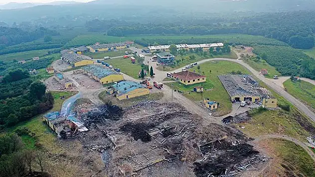 Sakarya'daki patlamaya ilişkin havai fişek fabrikasının 2 sahibine gözaltı