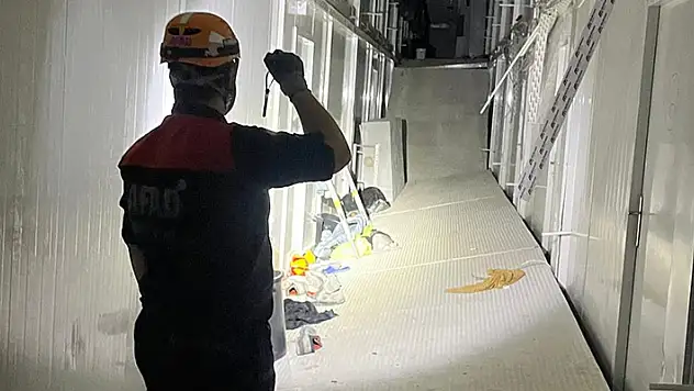 Sakarya Şehir Hastanesi inşaatında işçilerin kaldığı yapıda göçük: 13 yaralı
