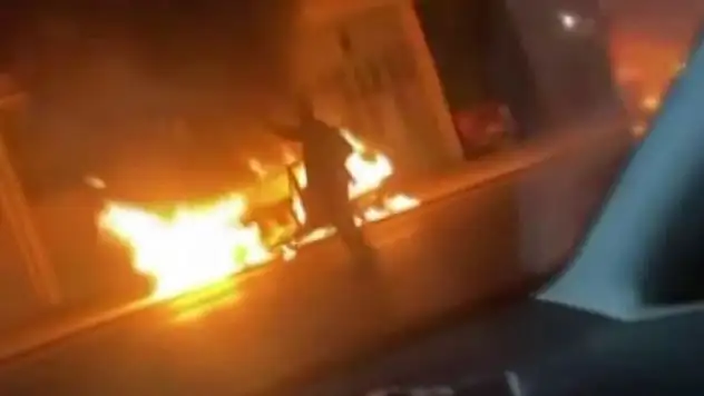 Sakarya'da akıl almaz olay: Daha taksidini bitirmediği otomobilini İsrail'e tepki olsun diye yaktı