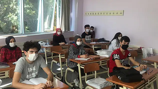 Salar: 'Eğitime 'dur' diyemezsin'