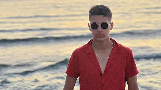 Salda Gölü'nde 18 yaşındaki genç boğuldu
