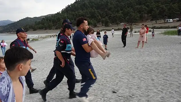 Salda Gölü'nde can pazarı
