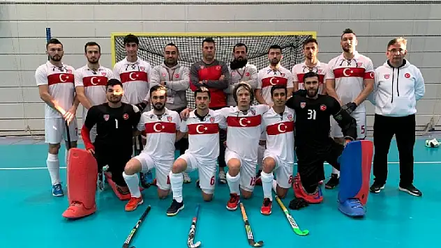 Salon Hokeyi Takımı Avrupa sınavında 