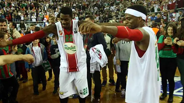 Şampiyon Euroleague yolunda
