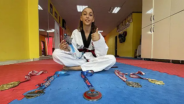 Şampiyon tekvandocu Aleyna Nur İli'nin gözü zirvede
