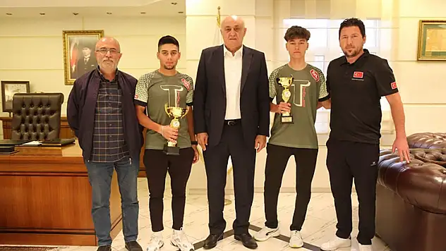 Şampiyona öncesi Erkoyuncu'ya ziyaret