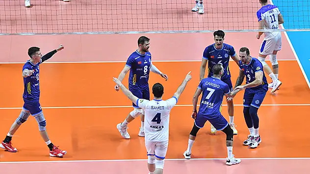 Şampiyonlar Kupası'nın sahibi Arkas Spor oldu

