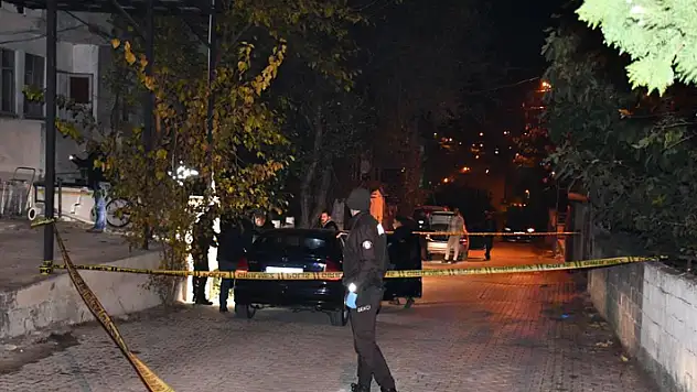 Samsun'da 25 yaşındaki genç silahla kendini vurdu
