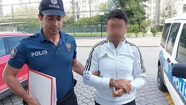Samsun'da alkollü şahıs mezarlıkta hırsızlık yaptı!
