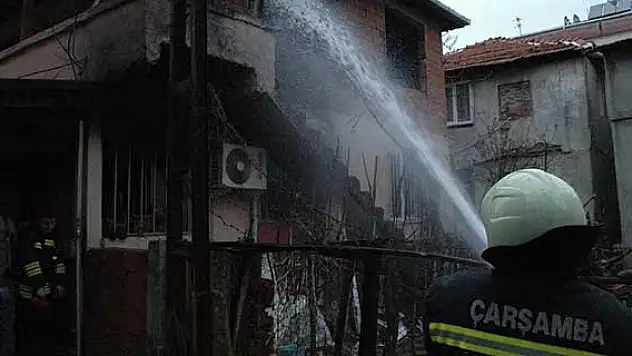 Samsun'da ev yangını: 1 ölü
