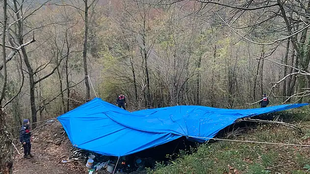 Samsun'da kaçak kazı yapan 10 kişiye suçüstü

