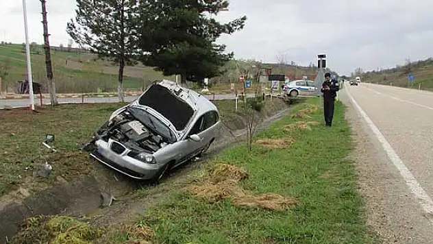 Samsun'da otomobil ile kamyonet çarpıştı: 3 yaralı