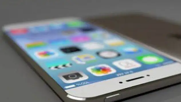Samsung iPhone için 100 milyon OLED ekran üretecek!
