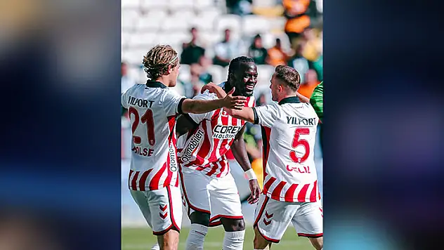 Samsunspor, Hamrun Spartans önünde! Hedef 3'te 3