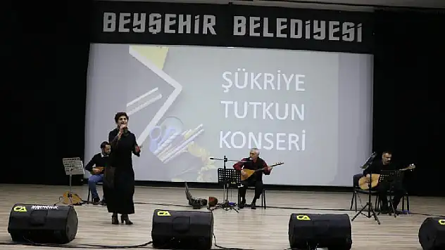 Sanatçı Şükriye Tutkun'dan öğretmenler için konser
