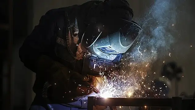Sanayi kapasite raporuna sahip tesislerde çalışan sayısı 3,9 milyona yaklaştı
