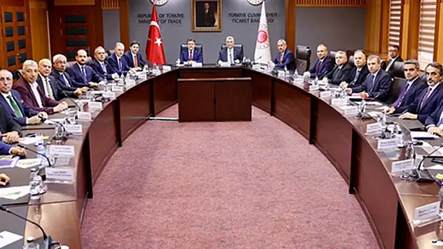 Sanayi kesimi ile bir araya gelip istişarelerde bulundular