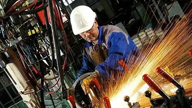 Sanayi üretimi arttı