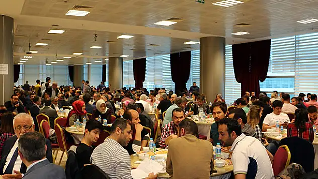 Sanayi ve İş Dünyasının Üniversitesi STK'lar ile İftarda Buluştu