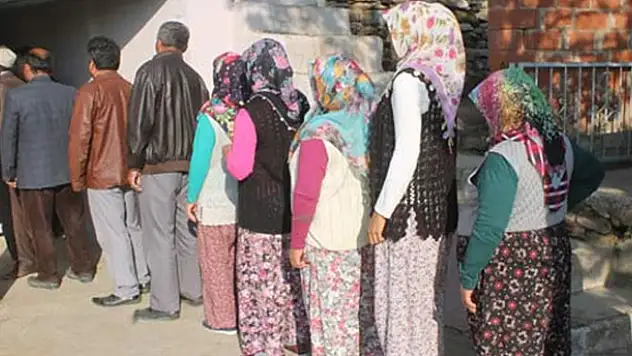 Sandık %100 sayıldı! Bütün oylar 'evet' çıktı