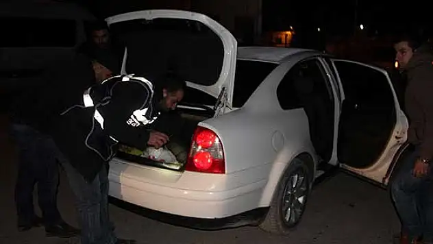 Şanlıurfa'da el yapımı bomba ile molotof kokteyli ele geçirildi