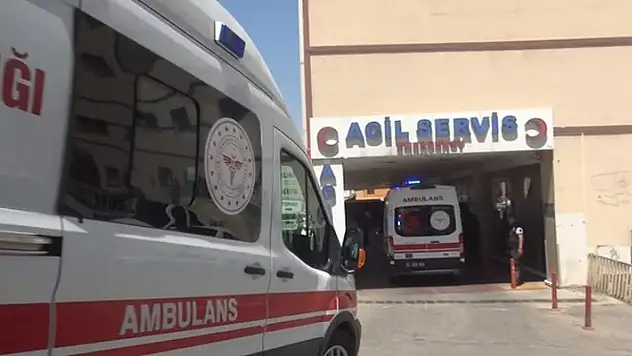 Şanlıurfa'da iki motosikletin çarpıştığı kazada 1 kişi öldü, 3 kişi ağır yaralandı
