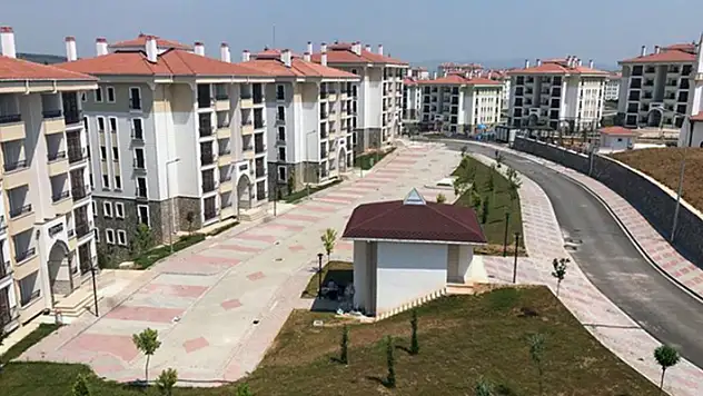 Şanlıurfa'da kamu konutları satışa çıkarıldı
