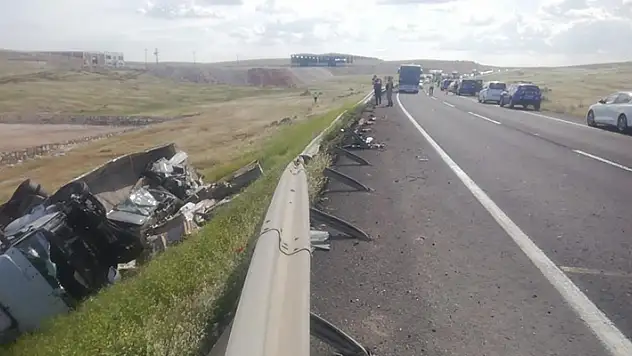 Şanlıurfa'da feci kaza: 6 ölü, 1 yaralı
