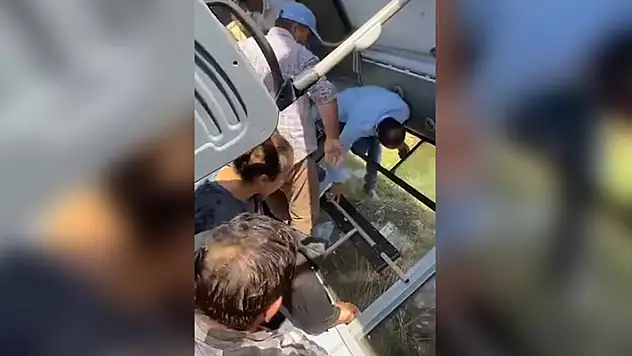 Şanlıurfa'da halk otobüs devrildi yolcular camları kırarak dışarı çıktı
