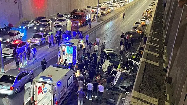 Şanlıurfa'da trafik kazasında ağır yaralanan sürücü öldü: 4 yaralı